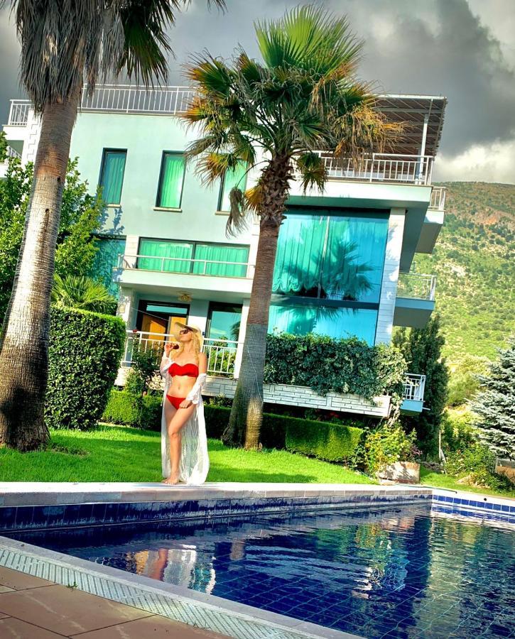 Family Beach Swimming Pool Villa Luanit Trajas Zewnętrze zdjęcie